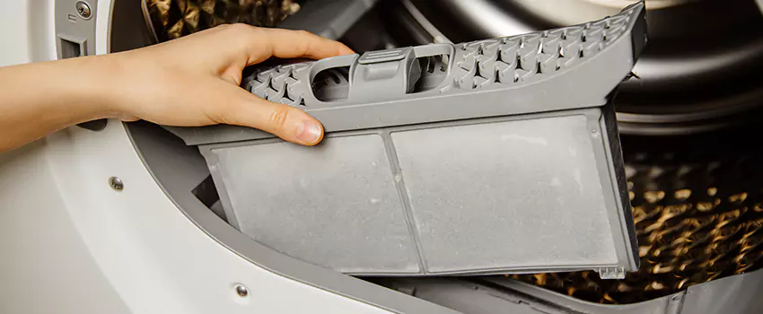 Signs Of A Clogged Dryer Lint Trap in Wauwatosa, Wisconsin